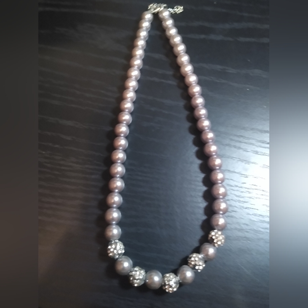 Elegant purple Pearl costume Necklace